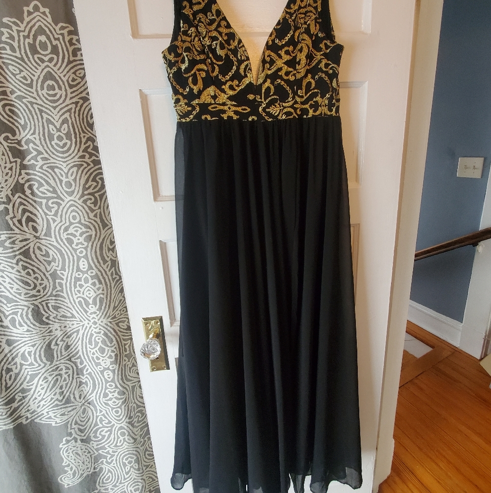 Elegant V Neck Gold Gala Gown